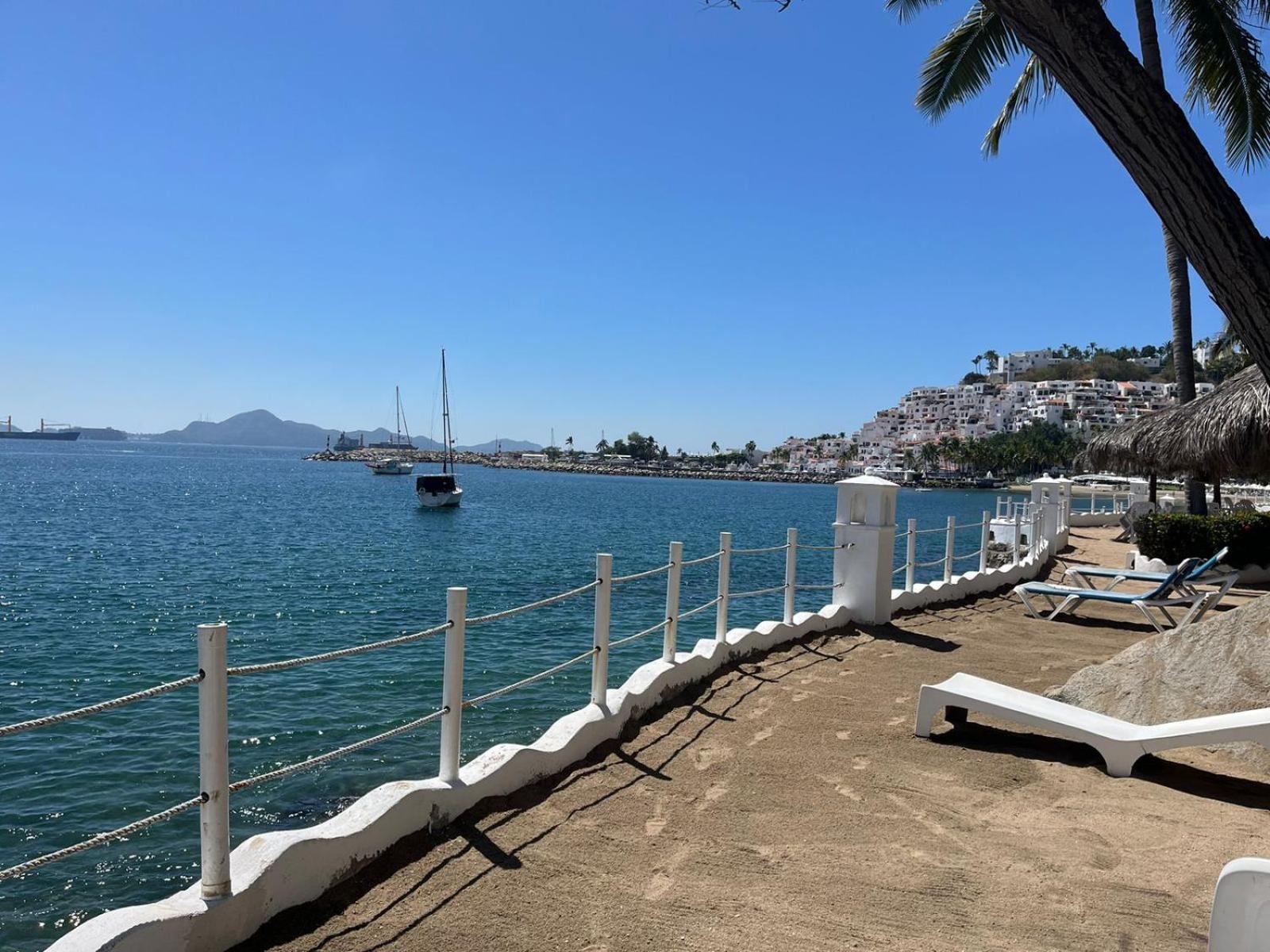 Frente Al Mar, Comodo Y Familiar Manzanillo Eksteriør billede